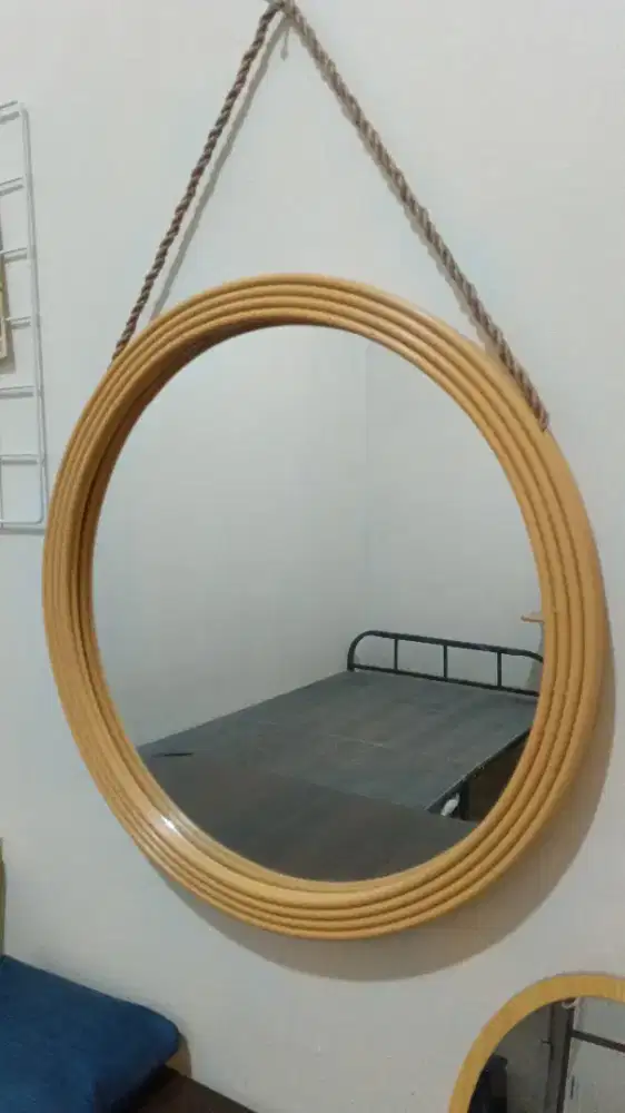 Cermin Bulat Gantung Diameter 40cm