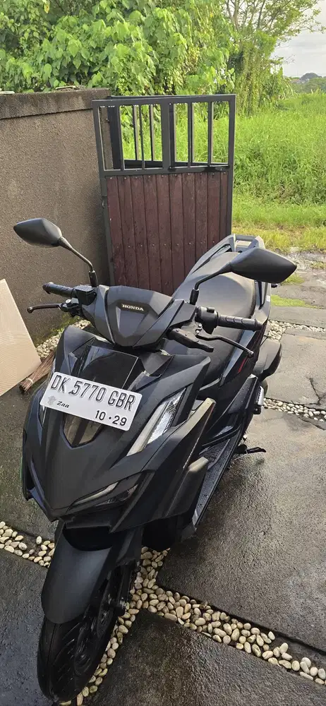 Jual vario cbs 2024 kilometer rendah
