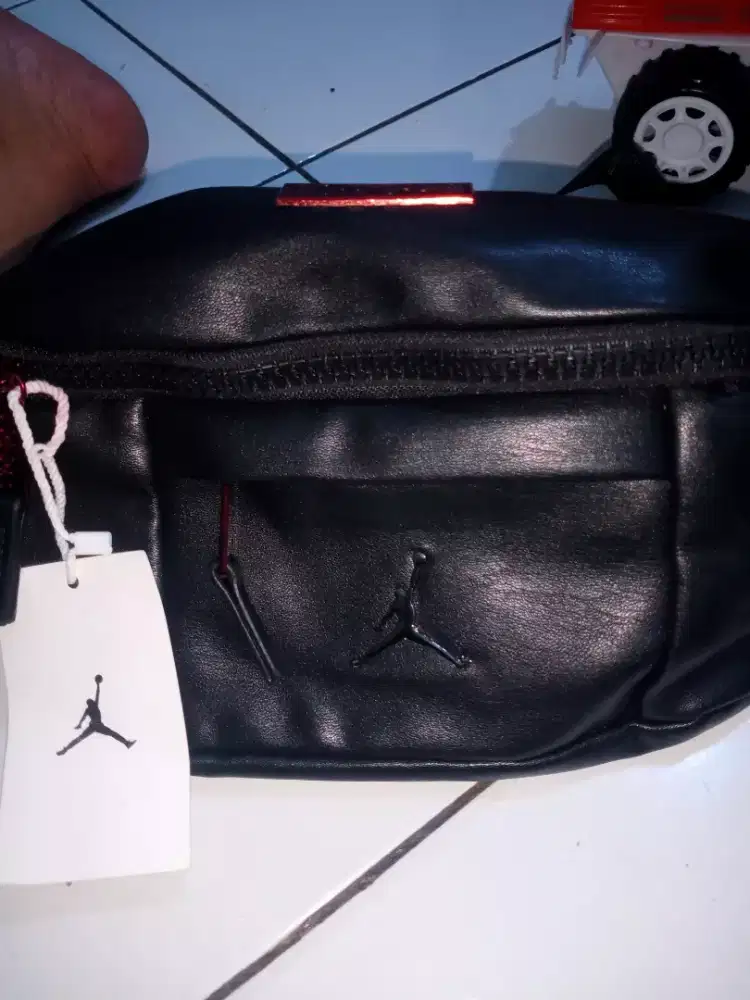Tas waistbag/slempang jordan