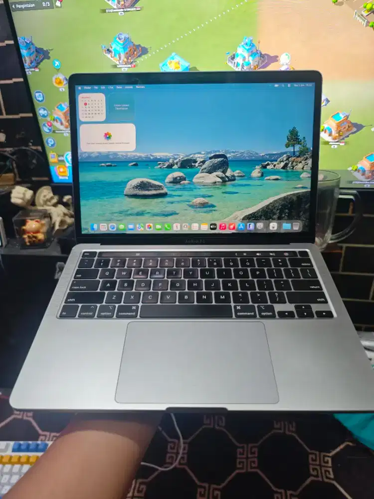 Macbook Pro 2020 i5 Ram 16/1TB Normal Siap Pakai