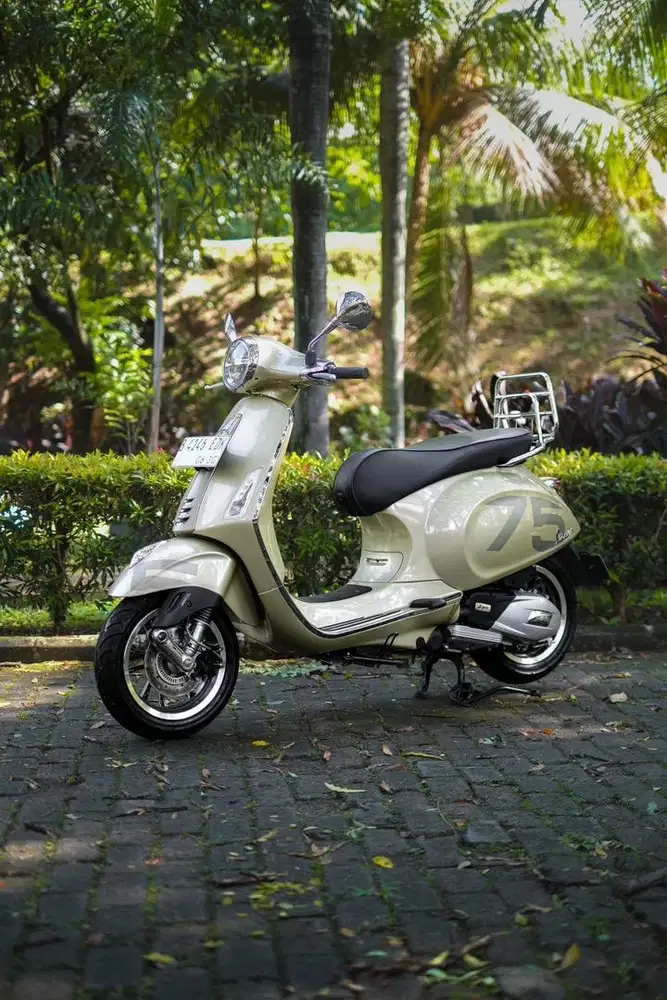 VESPA PRIMAVERA 150 ANNIVERSARY 75TH 2021