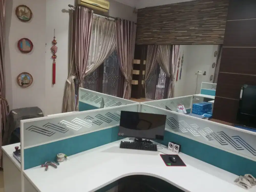 workstation 4 table office