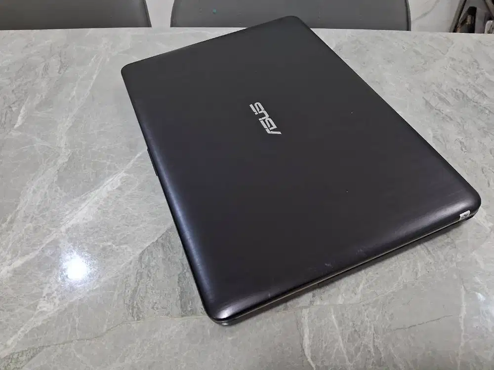 Laptop ASUS 4GB Win ORI SSD +HD ReadyUp Sound Dahsyat Mulus Garansi