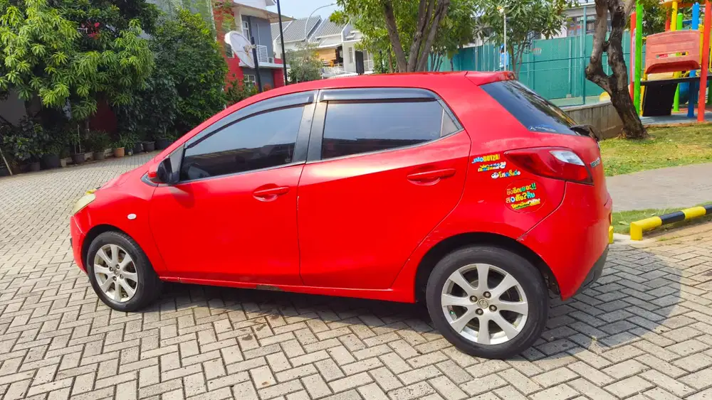 Mazda 2 2012 Bensin