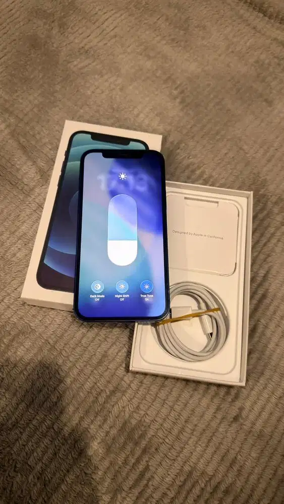 Dijual iphone 12 Blue 64GB Lengkap Terdaftar