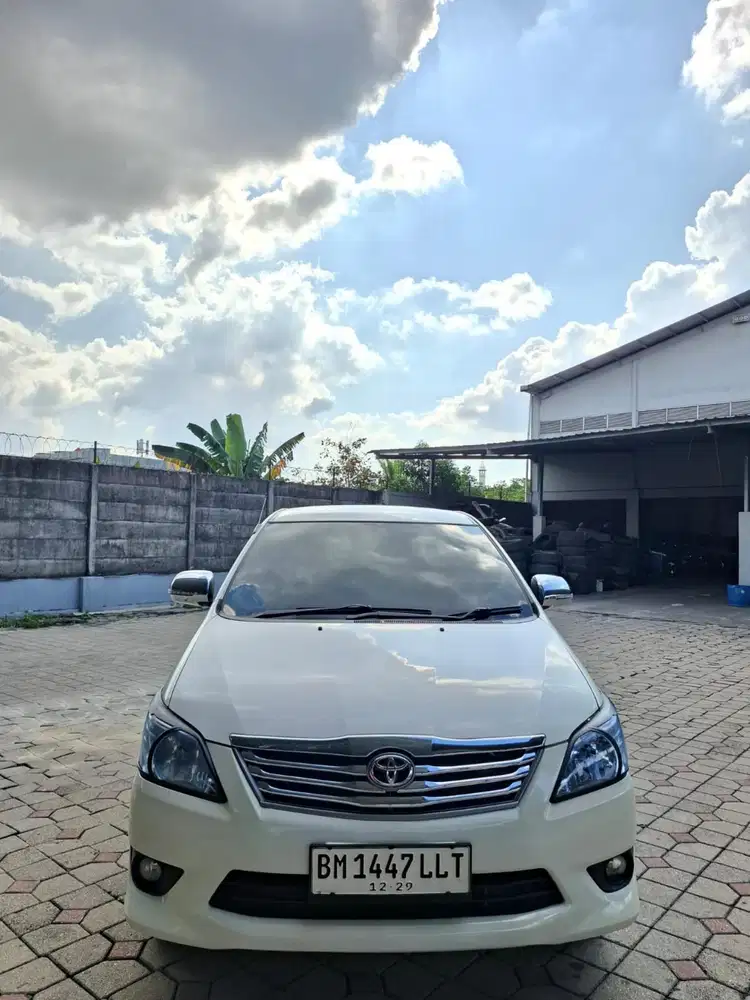 Innova 2013 G bensin manual. Km 82rb