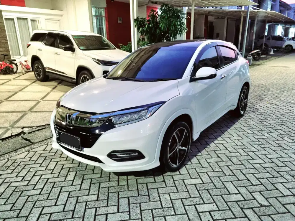 KM 40 RB! HONDA HRV 1.8 PRESTIGE 2022 SUNROOF PANORAMIC NIK 2021 GRESH