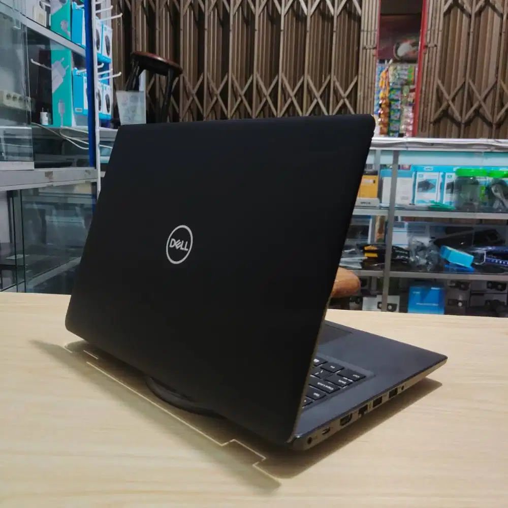 Laptop Dell Latitude Intel Core i5 Gen 8th 8/256 SSD Upgradeble Mulus