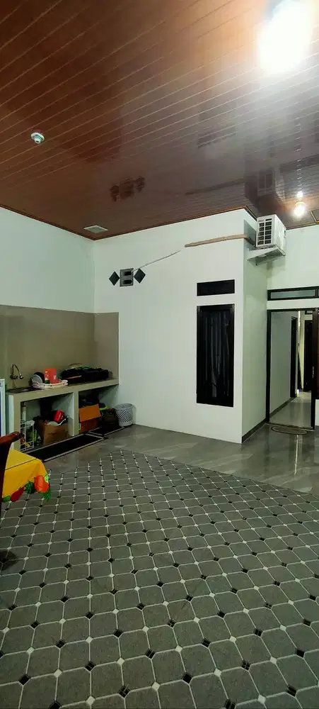 Disewakan Rumah Siap Huni Beserta Isinya