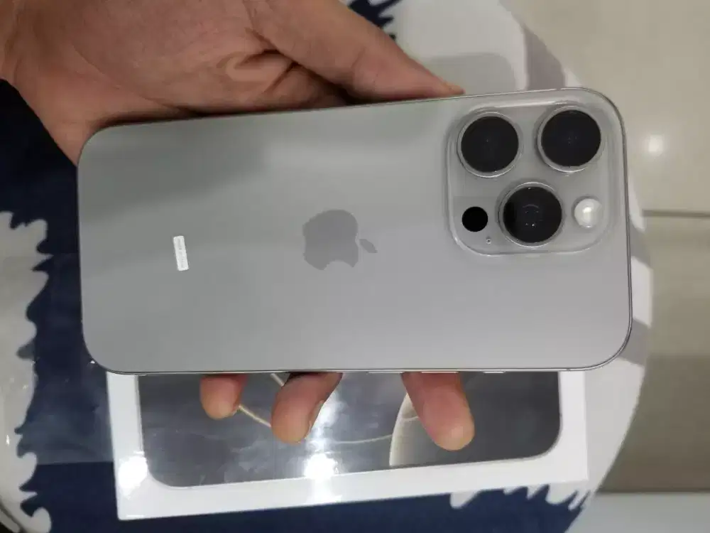 Iphone 16 Pro 128 GB Resmi Ibox Garansi Mei 2026