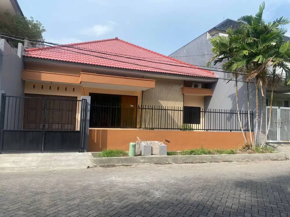 DIJUAL RUMAH MANYAR TIRTOMOYO