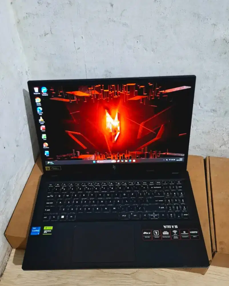 Laptop Gaming Acer Nitro V15 ANV15
Core i5 Gen 13 RTX 2050 Ram 8/ 512