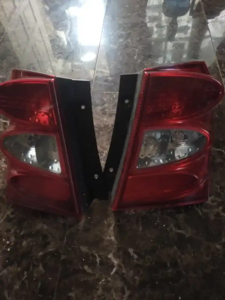 Lampu honda freed belakang r /l
