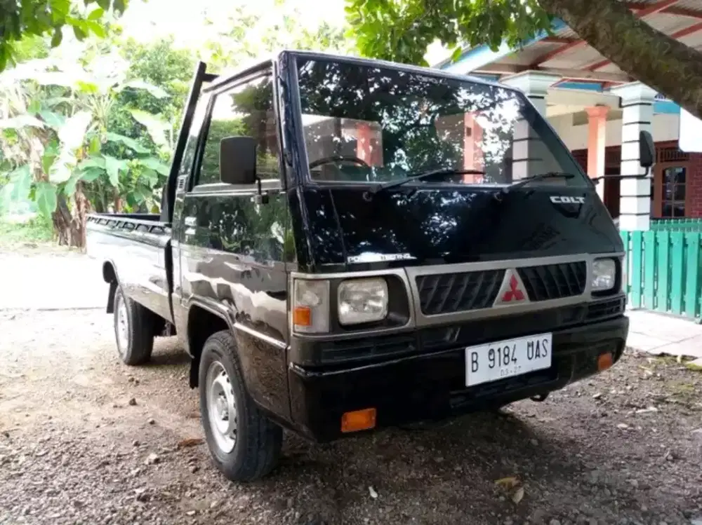 Pick-Up L300 Euro2 Tahun 2022
