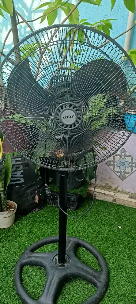 Preloved kipas angin besi merk sekai
