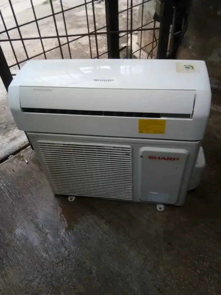 AC sharp ucy 1/2 pk dingin