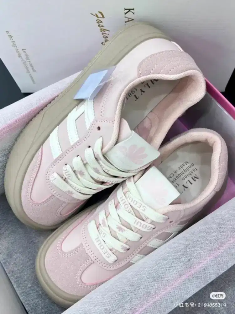 Sepatuu fashion wanita