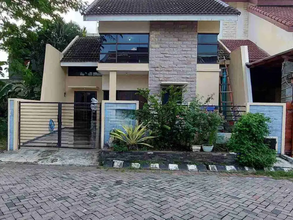DI JUAL RUMAH MINIMALIS BABATAN PANTAI‼️Dekat Galaxy Mall,Pakuwon City,Rs Mitra Keluarga,Its,Unair