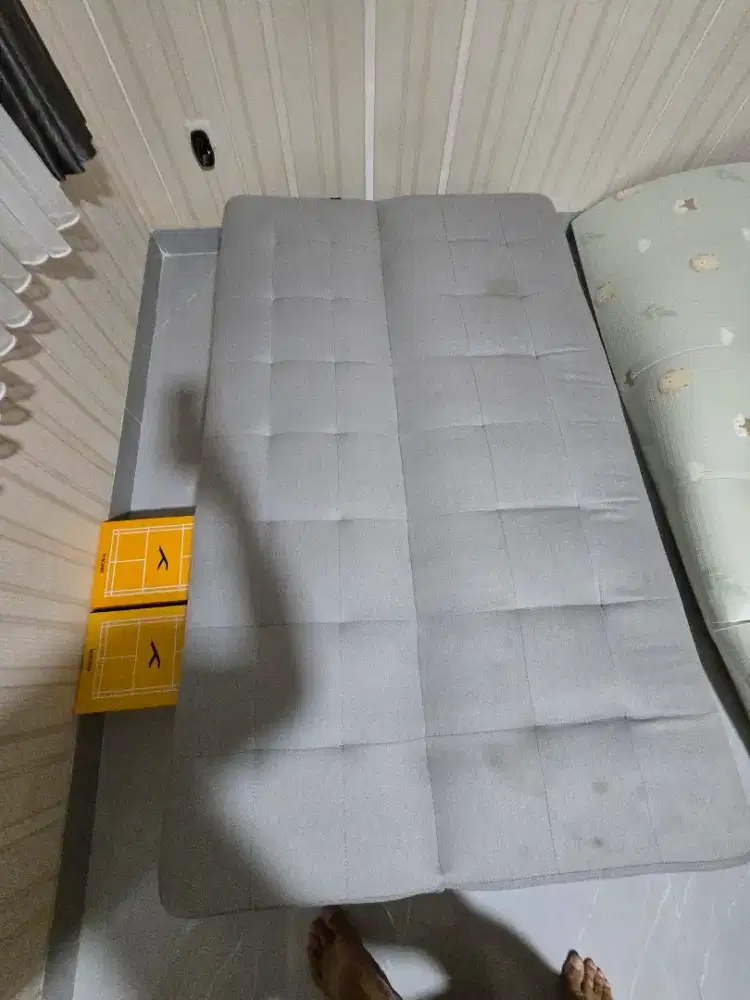 Sofa tidur sofabed informa. Warna abu