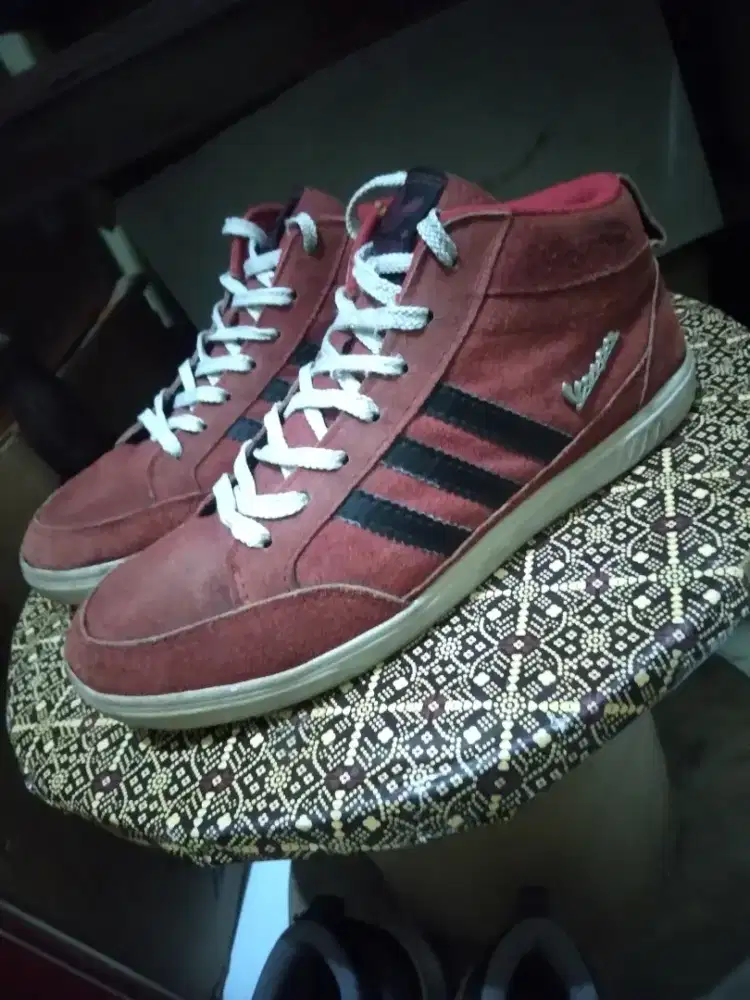 Adidas Vespa suede 42