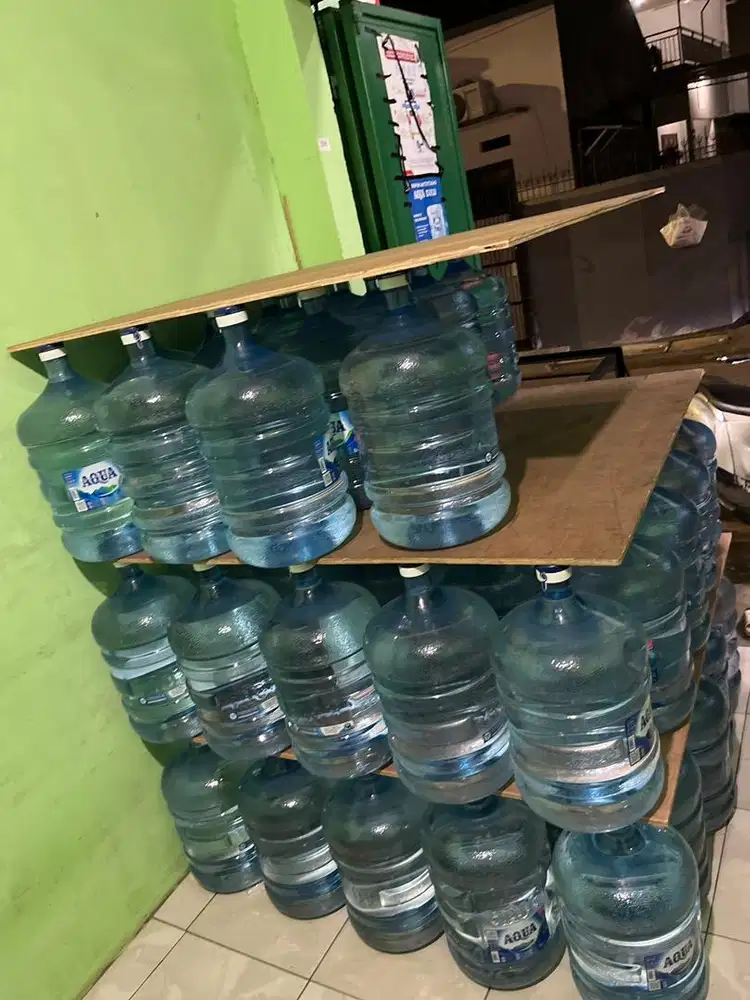 Pengantar aqua galon