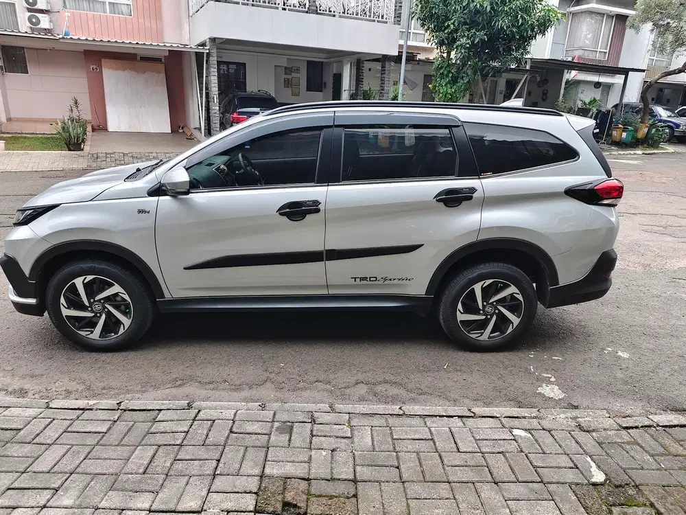 Toyota Rush 2018 Bensin