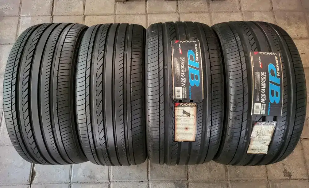 Merk Yokohama Advan dB Decibel.
Made in Japan