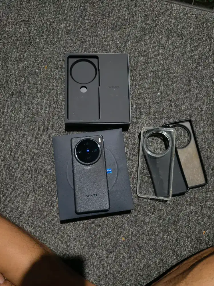 Vivo X100 Pro 16/512 Like New Resmi Fullset Warna Asteroid Black
