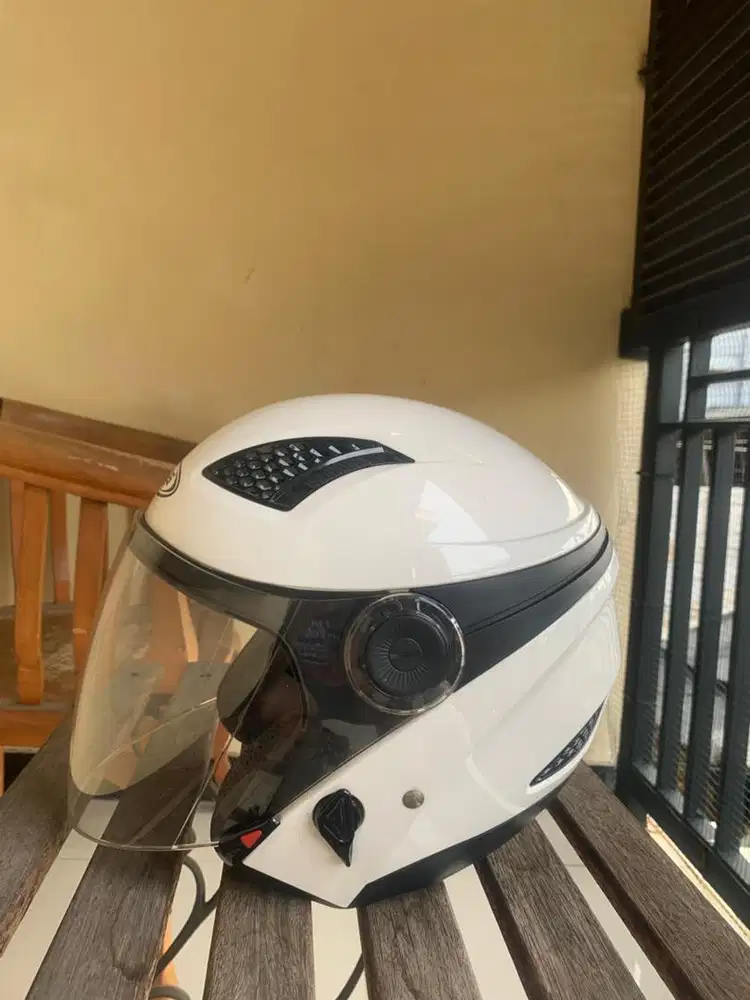 helm zeus zs 610 white