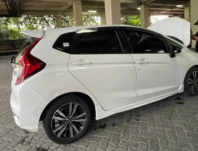 Jual Putih Honda Jazz 2019