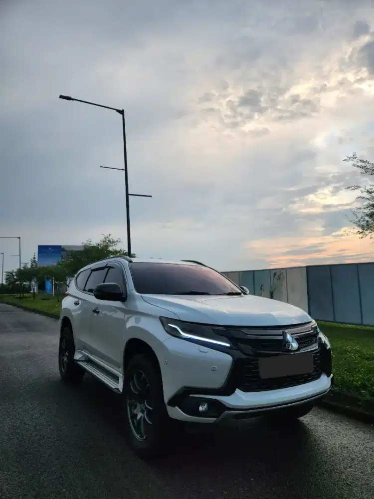 Pajero Dakar Ultimate 2018 Istimewa (Tipe Tertinggi)