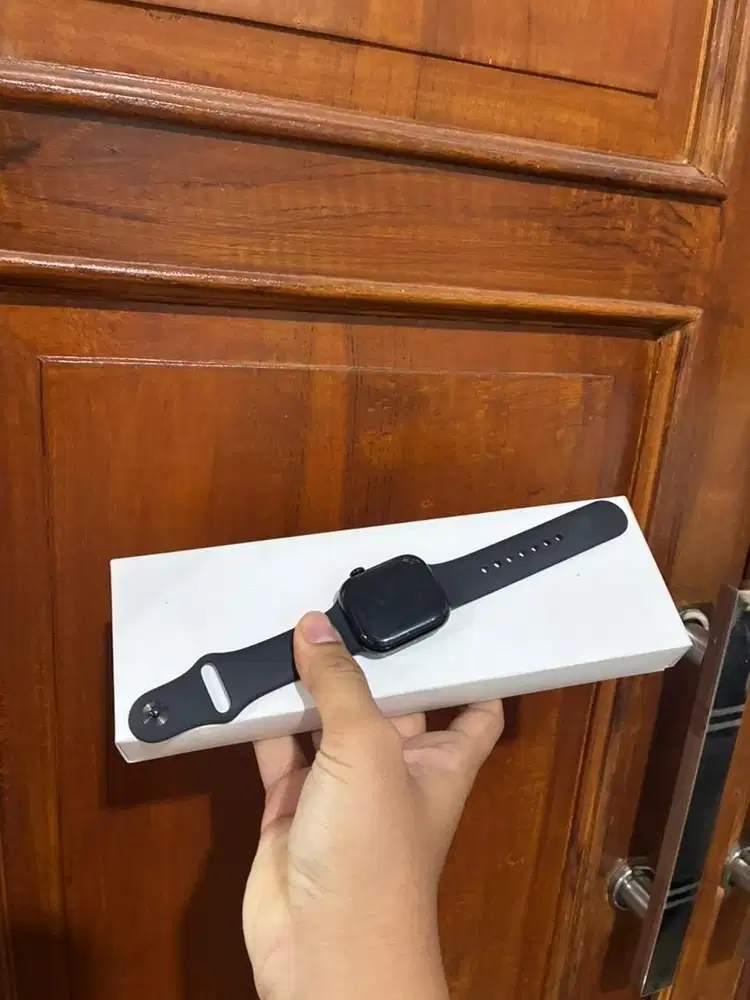 I watch series 10 42mm garansi on