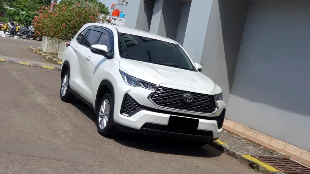 Toyota Kijang Innova Zenix 2.0 V CVT 2 RSE Bensin AT 2023/2024