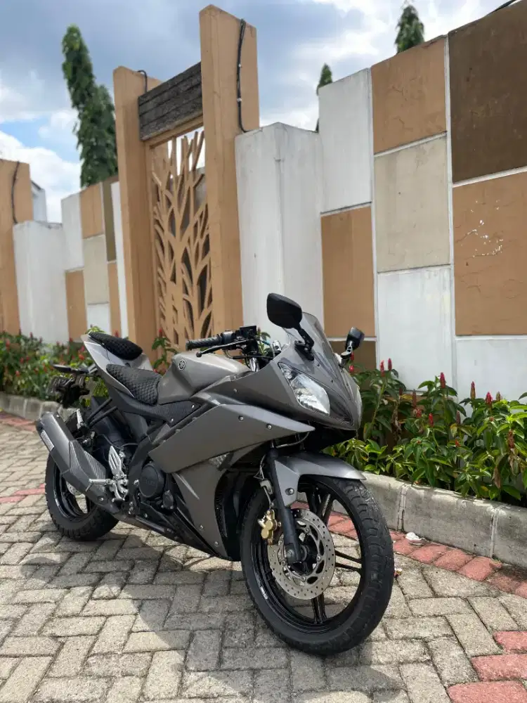 R15 V2 2016 Low KM ( Jual/Tt/Bt Matic )