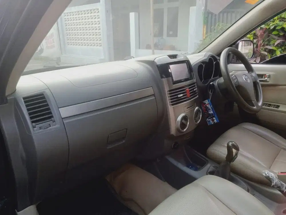 Toyota Rush 2011 Bensin