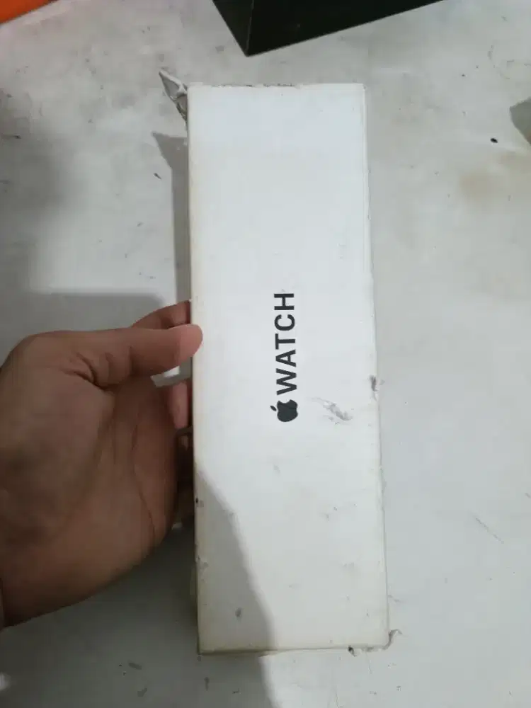 Dus Box iWatch 8 Original + buku (bekas)