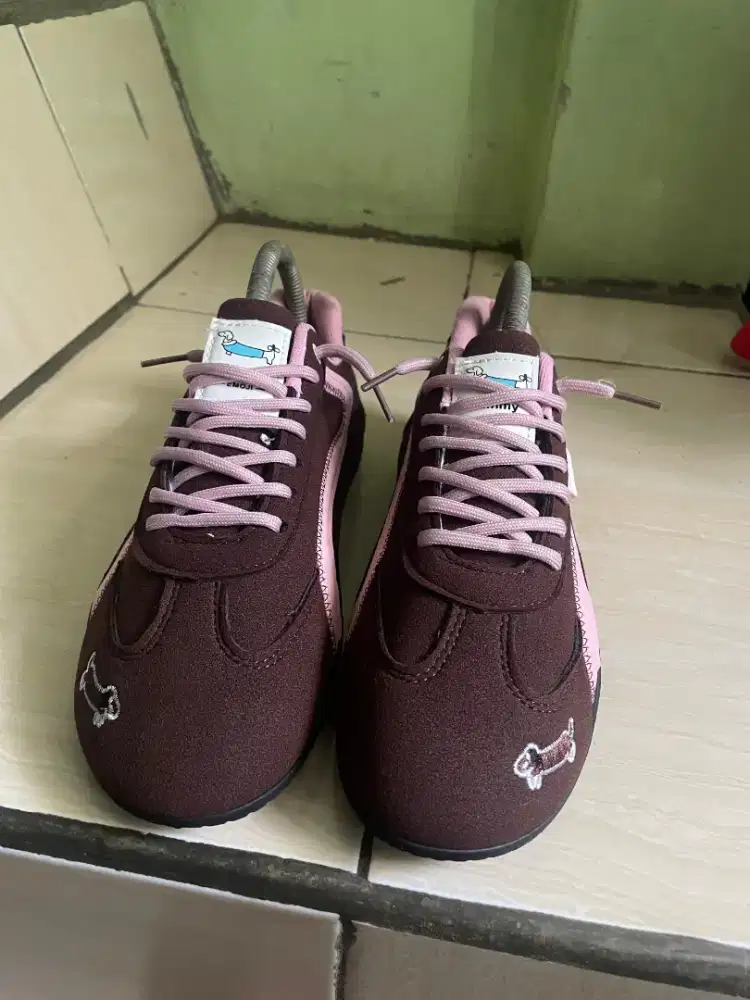 Sepatu Lummy Coklat Pink