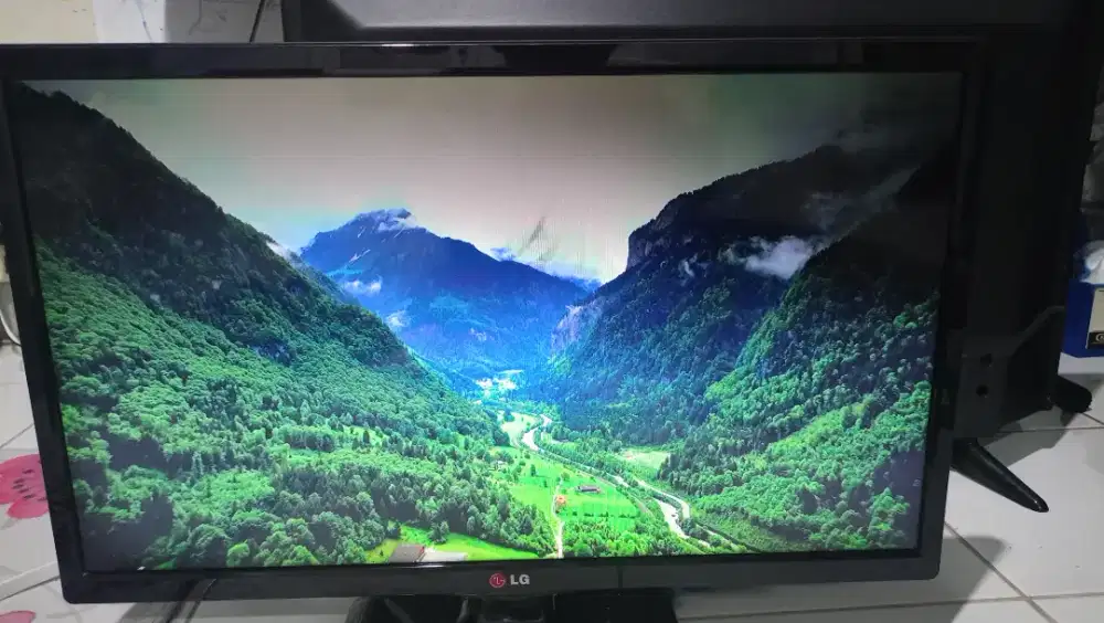 TV LG 24 Inch seri 24LB450A