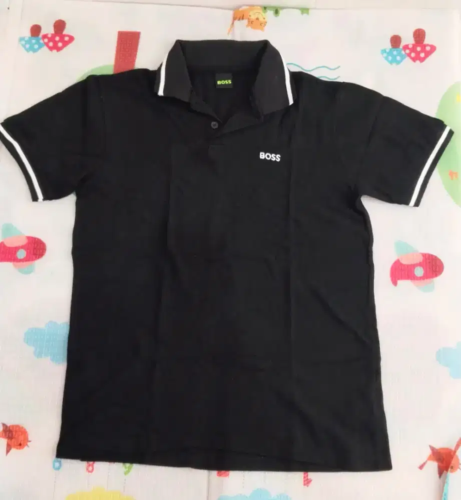 T-shirt bahan polo merk Hugo Boss made in Bangladesh