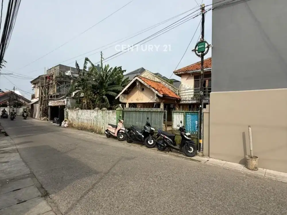 Dijual Rumah Hitung Tanah Lokasi Strategis Di Ciledug