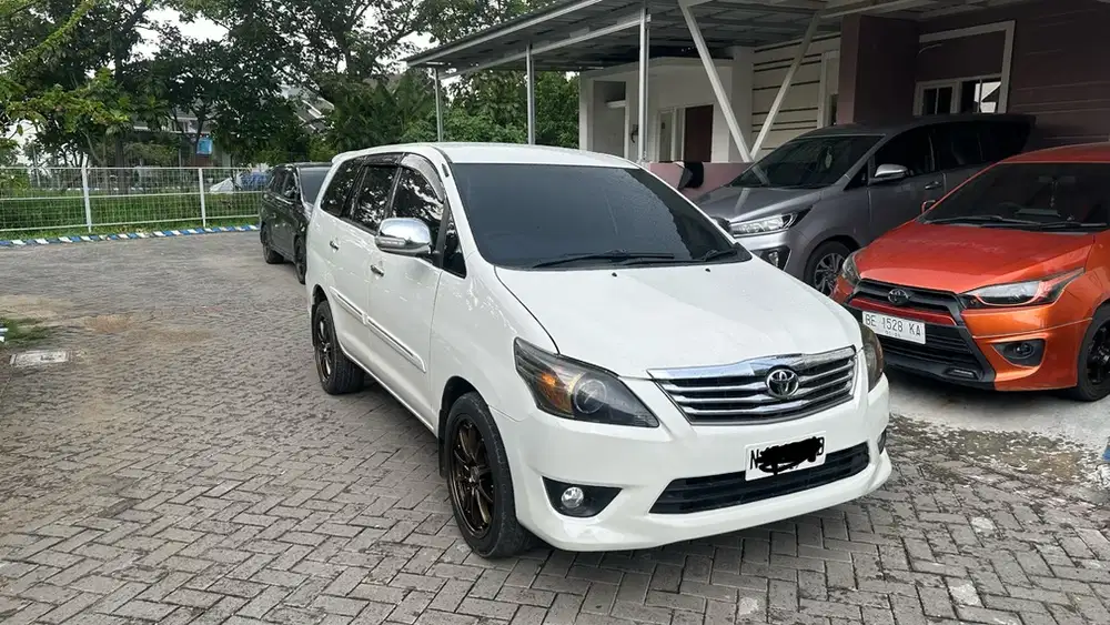 Toyota Kijang Innova 2012 Diesel