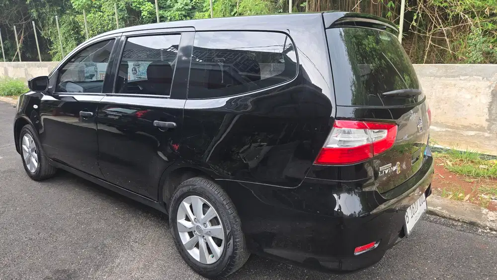 Nissan Grand livina 2013 Bensin