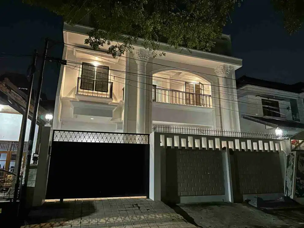 Dijual Rumah Mewah Full Renovasi Tingkat 3 Lantai Di Daerah Gajah Mungkur, Semarang
