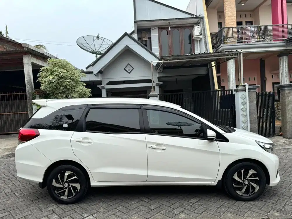 MOBILIO E MATIC ISTIMEWA 2018