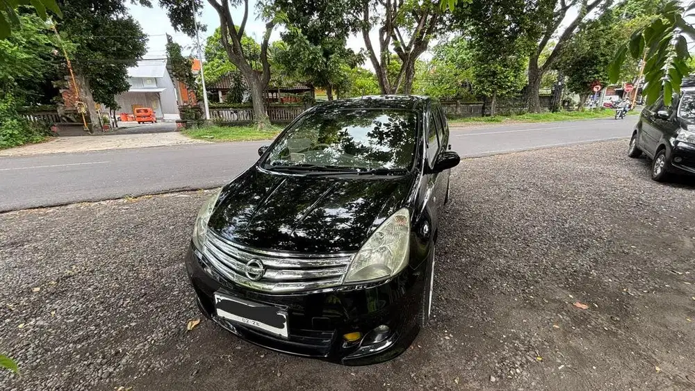 DIJUAL MOBIL NISSAN GRAND LIVINA 1.5 MATIC TAHUN 2008