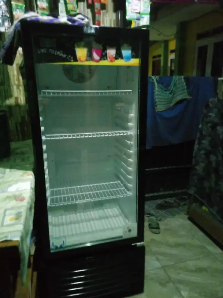Di jual kulkas showcase RSA