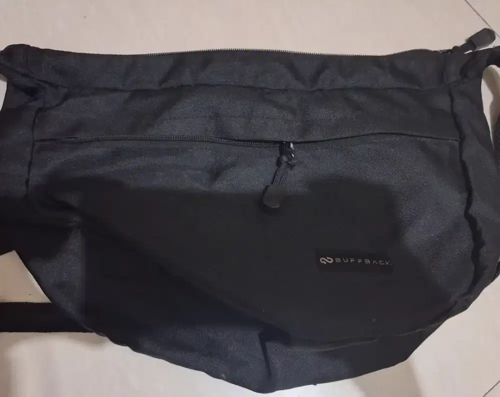tas ransel hitam Buffback - HSC 2025