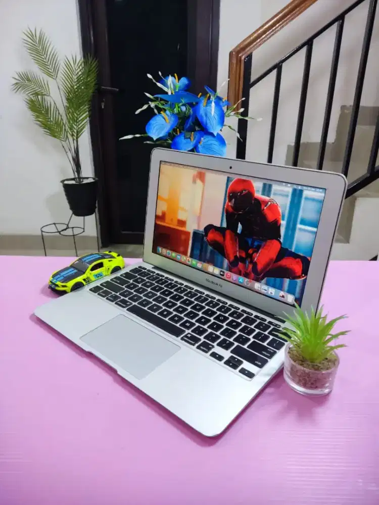 Mabook Air 2011 Ram 4/128gb Ssd Core i5