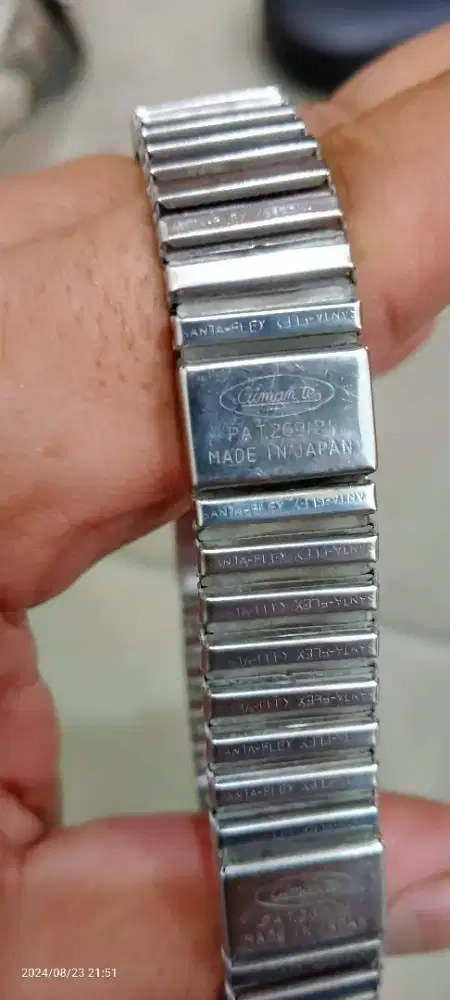 Gelang aksesoris made in japan