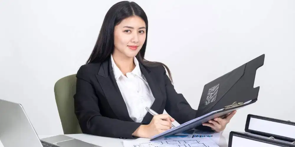 admin wanita tangerang